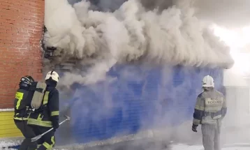 Фото: В Кемерове произошёл крупный пожар на СТО: опубликованы кадры происшествия 1