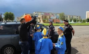Кузбассовцам напомнили о правилах дорожного движения