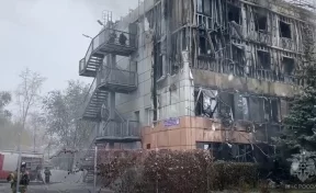 Гостиница в Набережных Челнах горит на площади 4 тысяч квадратных метров