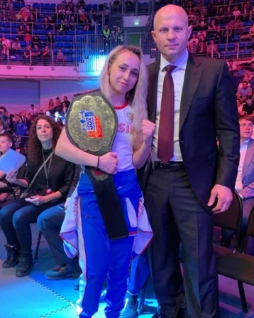 Фото: Девушка из Кузбасса стала чемпионкой России по MMA 1