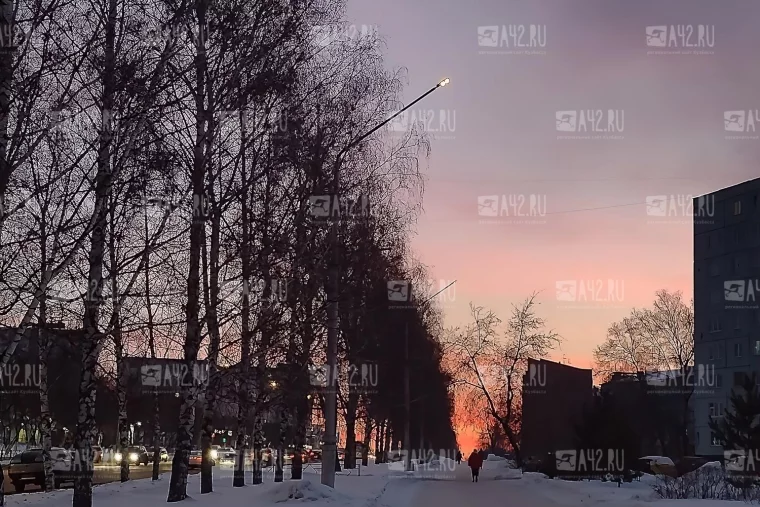 Фото: Кемеровчане делятся фото красных облаков: какие погодные перемены ожидаются 6