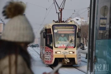 Фото: В Кемерове приостановили движение трамваев №1 из-за ДТП на проспекте Ленина 1