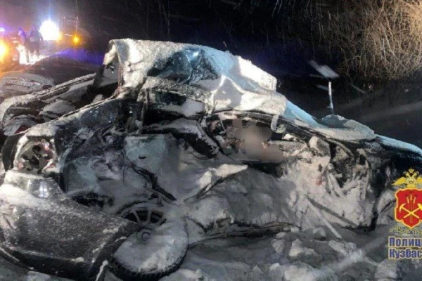 Красноярец устроил ДТП с тремя погибшими на трассе в Кузбассе: дело передано в суд  