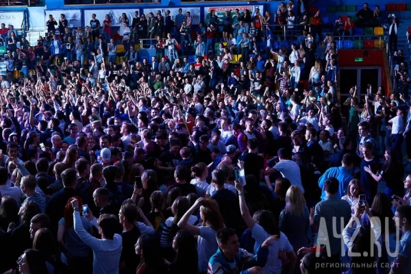 С театра Кадышевой потребовали более 2 млн рублей через суд