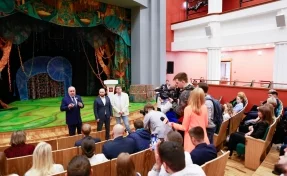 В Новокузнецке открыли обновлённое здание кинотеатра «Коммунар» после реставрации: торжественное мероприятие посетил губернатор