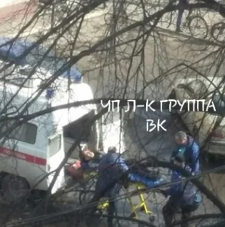 Фото: В Кузбассе женщина на легковушке сбила пенсионера, а потом проехалась по его ногам  1