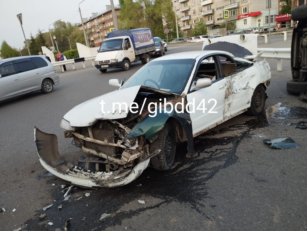 В ГИБДД рассказали подробности ДТП с опрокинувшимся набок автомобилем в  Новокузнецке