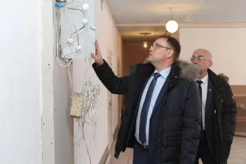 Фото: Илья Середюк рассказал о ремонте в кемеровской школе 2