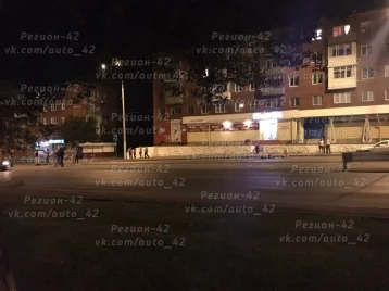Фото: Очевидцы: мотоциклист насмерть сбил пешехода в Кемерове 1