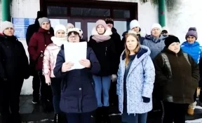 Кузбассовцы записали видеообращение к Сергею Цивилёву из-за ремонта школы