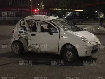 Фото: В Кемерове произошло жёсткое ДТП с Daewoo Matiz и двумя мотоциклами 2