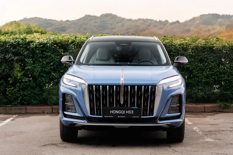 Фото: В Кемерове растёт интерес к премиальному бренду HONGQI 3