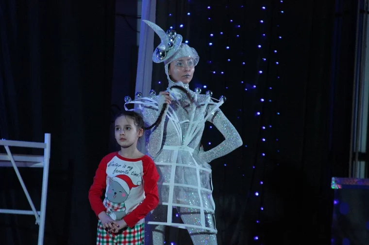 Фото: Премьера мюзикла «Новогодняя сказка» состоялась в кемеровском Дворце культуры «Содружество» 7
