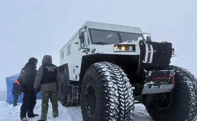 Два человека погибли в результате провала автомобиля под лёд в Якутске