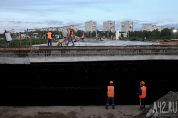 Фото: Дмитрий Анисимов ответил на жалобу кемеровчан о сбросе строительного мусора с Университетского моста 1
