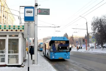 Фото: В Кемерове на остановках установили шесть информационных табло 1