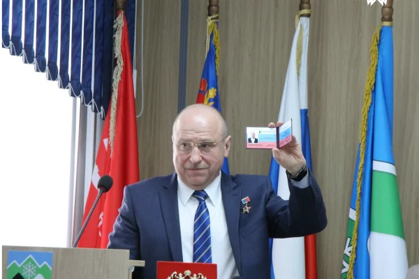 Главой Таштагольского округа снова избран Владимир Макута