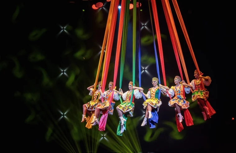 Фото: В кемеровском цирке представили новогоднее шоу «Тайна пяти континентов» от продюсерского центра Гии Эрадзе 13