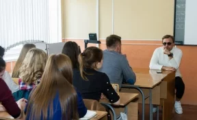 Известный телеведущий встретился с кемеровскими студентами