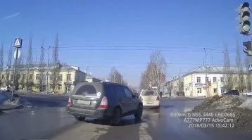 Фото: В Кемерове полицейские установили нарушителя ПДД по видео 1
