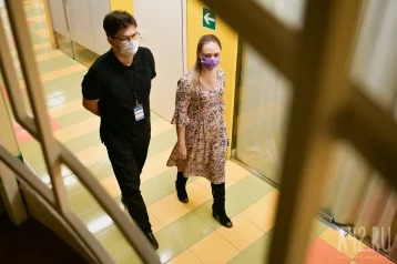Фото: Вакцинированные от коронавируса кузбассовцы не хотят носить маски. В Роспотребнадзоре объяснили, зачем они нужны 1