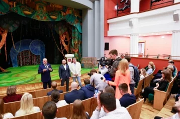 Фото: В Новокузнецке открыли обновлённое здание кинотеатра «Коммунар» после реставрации: торжественное мероприятие посетил губернатор 1