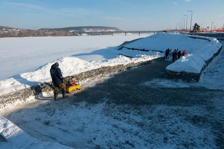 Фото: «Обустраиваем сходы к воде»: мэр Кемерова рассказал о строительстве нового участка набережной Томи 4
