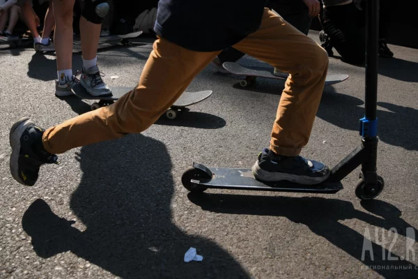В Кузбассе подростки толпой избили школьницу и выложили видео в интернет