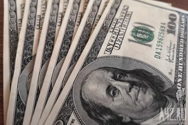 В США неуловимый преступник ограбил два банка при помощи записок с угрозами