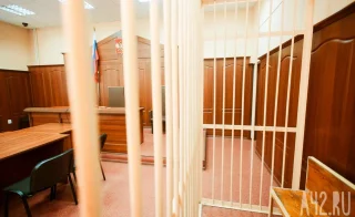 Житель Петербурга сбежал из зала суда перед вынесением приговора