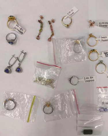 «Вёз подарки друзьям»: в Шереметьево у иностранца нашли более тысячи украшений