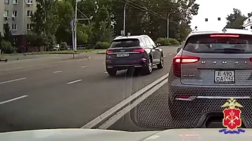 Фото: Кемеровчанин на Audi с номером 007 заплатил штраф после доноса другого водителя 1