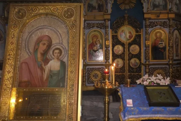 В Мыски прибыла главная чудотворная святыня Алтайского края