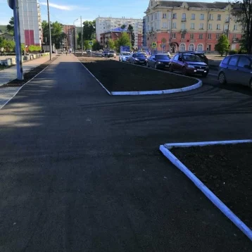 Фото: На оживлённом перекрёстке Новокузнецка на 90% восстановили благоустройство 1