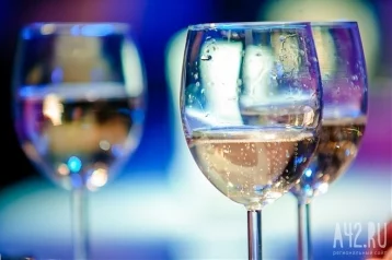 Фото: Нарколог: почему «бокал вина за ужином» опасен именно для россиян 1