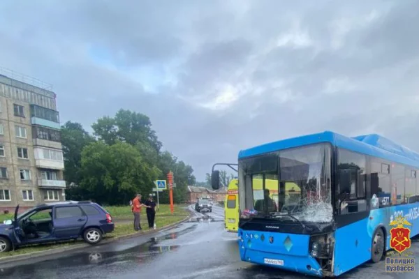 В Кемерове водителю такси назначили принудительные работы за смертельное ДТП с автобусом