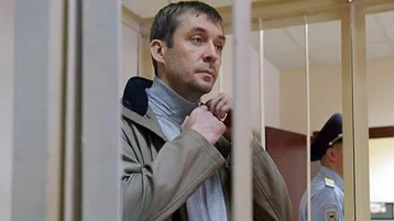Фото: Захарченко подозревается в получении 800 000 долларов через генерал-майора полиции 1