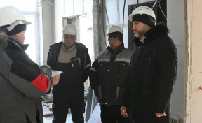 Глава Белова отметил низкий темп строительства детской поликлиники