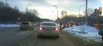 Фото: Кемеровчанина привлекли к ответсвенности за проезд на красный сигнал светофора 1
