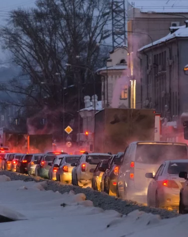 «Что, снег впервые в Сибири выпал?»: кемеровчане утром 24 ноября встали в 10-балльных пробках