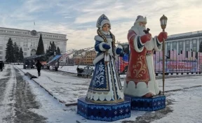 Мэрия показала, где в центре Кемерова появились новогодние атрибуты