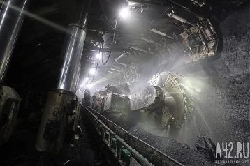 Фото: ЧП на шахте в Кузбассе: эвакуированы 100 шахтёров 1