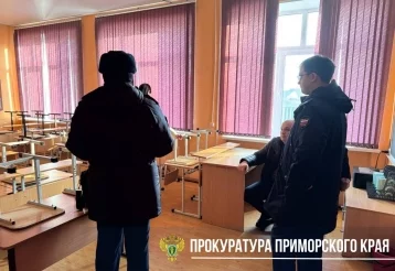 Фото: В Приморье школьники попали в больницу из-за отравления химикатами в классе 1
