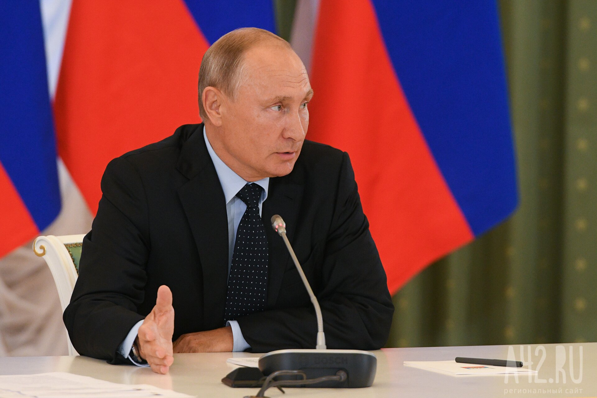 Путин призвал ответить на санкции расширением экономических свобод и снижением административных барьеров