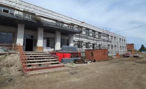 Ремонт кузбасской школы оказался под угрозой срыва из-за нехватки денег и людей