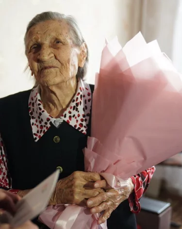 Заслуженная жительница Кемерова отметила 103-й день рождения