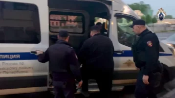 Фото: В Санкт-Петербурге иностранец ударил беременную женщину ножом в живот 1