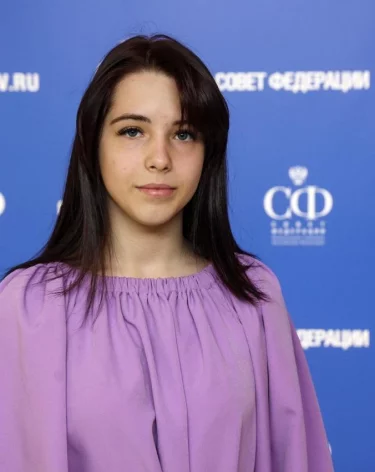 Студентку из Кузбасса наградили в Москве за спасение ребёнка на пожаре