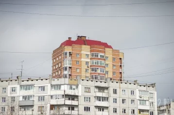 Фото: «Определяем подрядные организации»: мэр Новокузнецка доложил о восстановлении повреждённых ураганом крыш 1