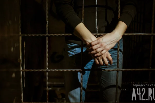 Отца, выбросившего ребёнка из окна в Уфе, пытаются допросить